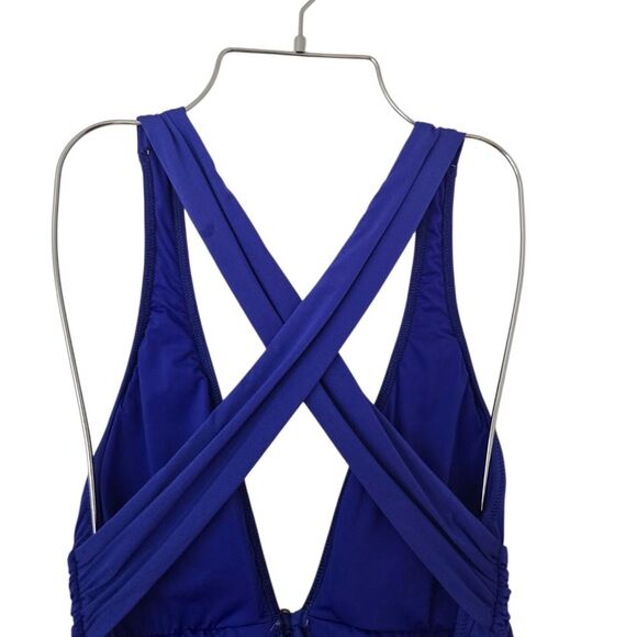 Trina Turk swimsuit size 10 Plunging neckline Blue Island Beach Resort Vacation - Picture 7 of 9